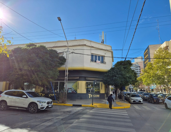 Oficinas en pleno micro centro de Neuquen (240mts aprox) - Scoppa, Inmobiliaria, Neuquén, Argentina